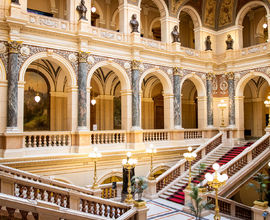 Entrance hall with staircase