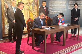 Národní muzeum na příští rok připravuje dvě světové výstavy – Čingischán a 100 předmětů, 100 příběhů z Národního palácového muzea na Taiwanu. Smlouvy jsou podepsány!